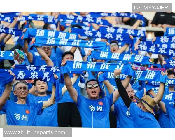 足球场上的呐喊与激情：解密球迷如何为偶像喊出名字的背后故事